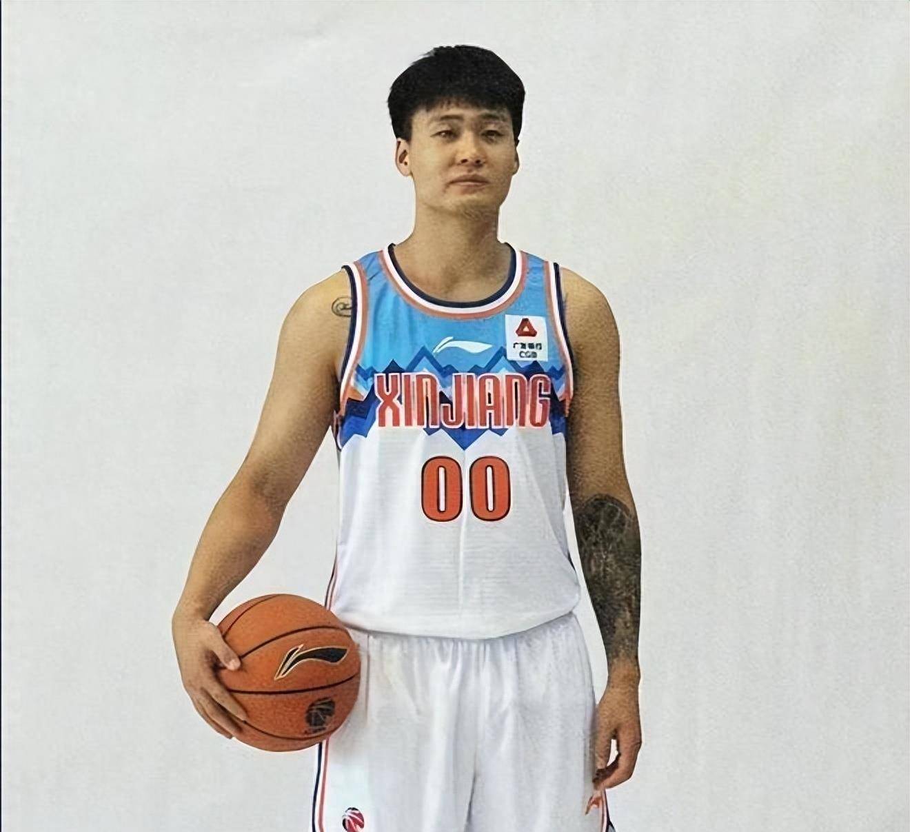 CBA季后赛倒计时,费内巴切赛后强势反弹,细节引发关注,话题不断,心理建设被强调的简单介绍 CBA季后赛倒计时,费内巴切赛后强势反弹,细节引发关注,话题不断,心理建设被强调的简单介绍