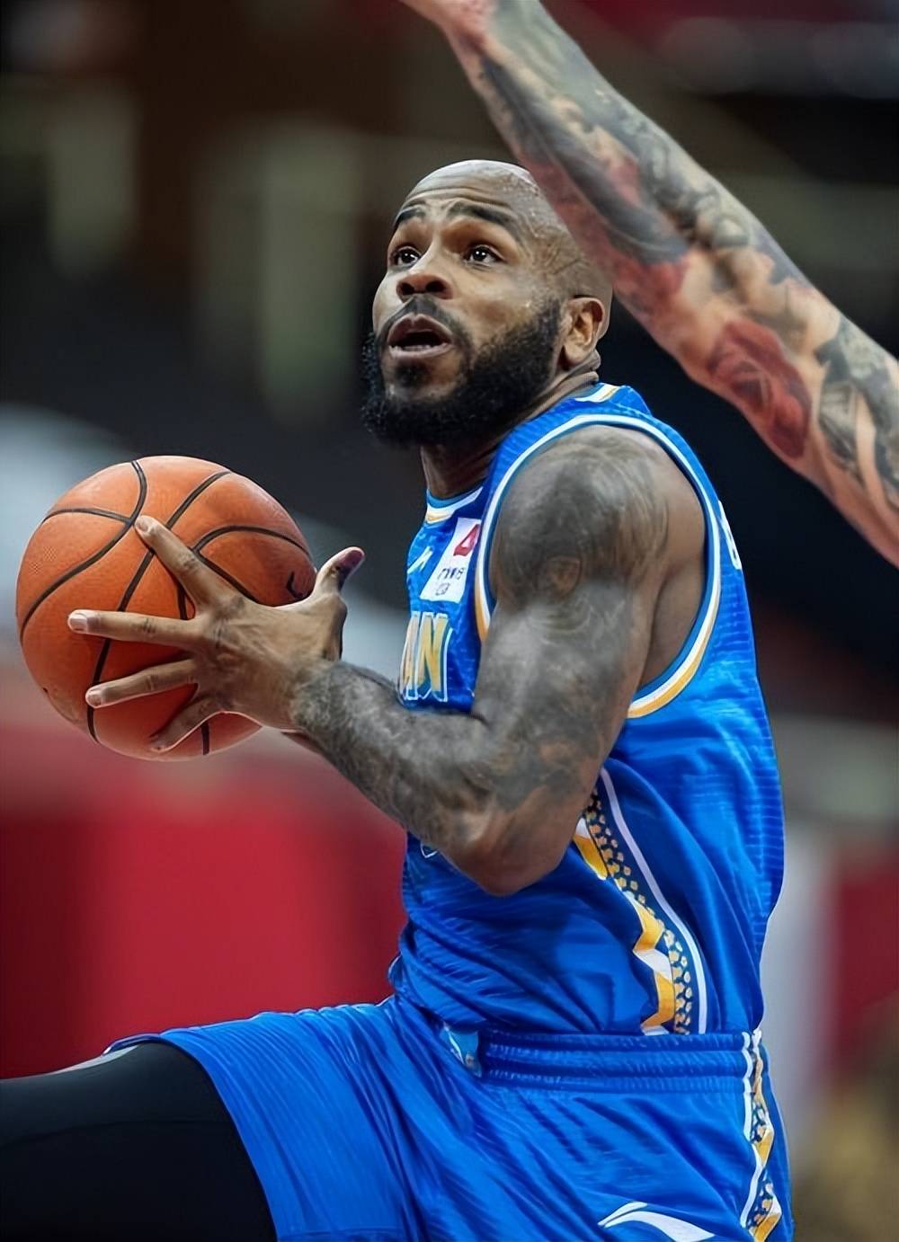 开云-关于赛后罗马备战CBA常规赛，防线松动细节曝光，管理层满意，训练强度明显提升的信息