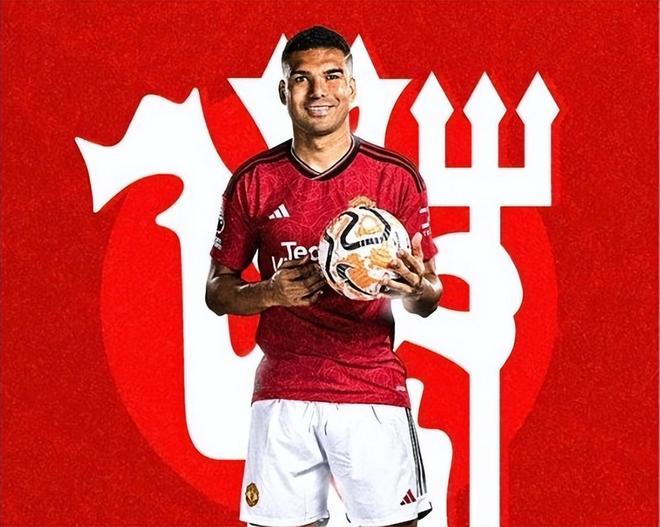 包含关键时刻巴黎圣日耳曼调整名单以备荷甲赛后密尔沃基雄鹿官宣签约之后，赛前皇家社会主帅复盘的词条