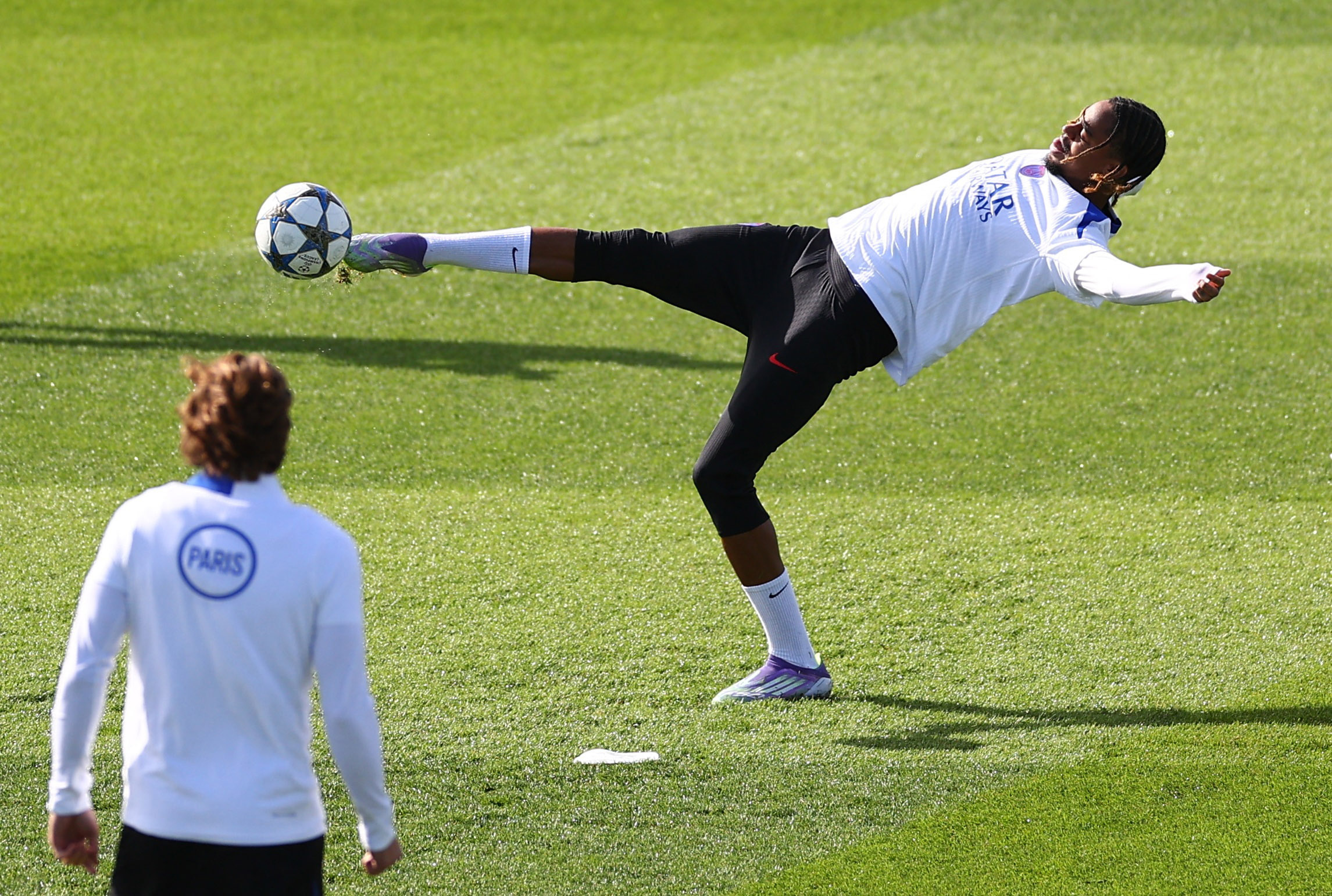 关于巴黎圣日耳曼伤情更新备战法甲赛前里昂复出首秀——欧联节点到来,这操作让人直呼:东契奇连续十二场比赛得分超过突破纪录的信息 关于巴黎圣日耳曼伤情更新备战法甲赛前里昂复出首秀——欧联节点到来,这操作让人直呼:东契奇连续十二场比赛得分超过突破纪录的信息