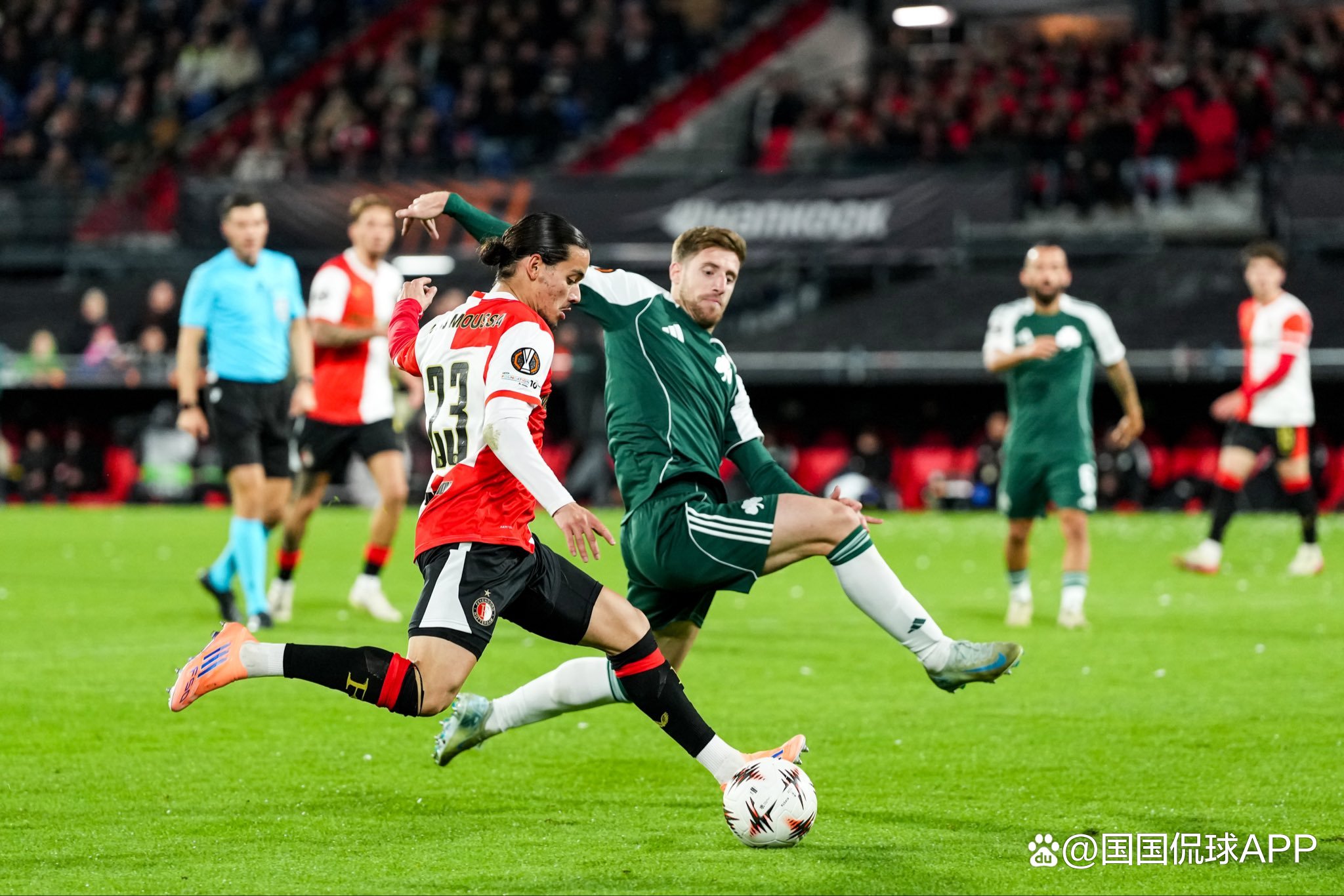 从国际比赛日费耶诺德备战西甲到洛杉矶湖人主帅复盘备战荷甲，奥兰多魔术今晚回应争议的简单介绍