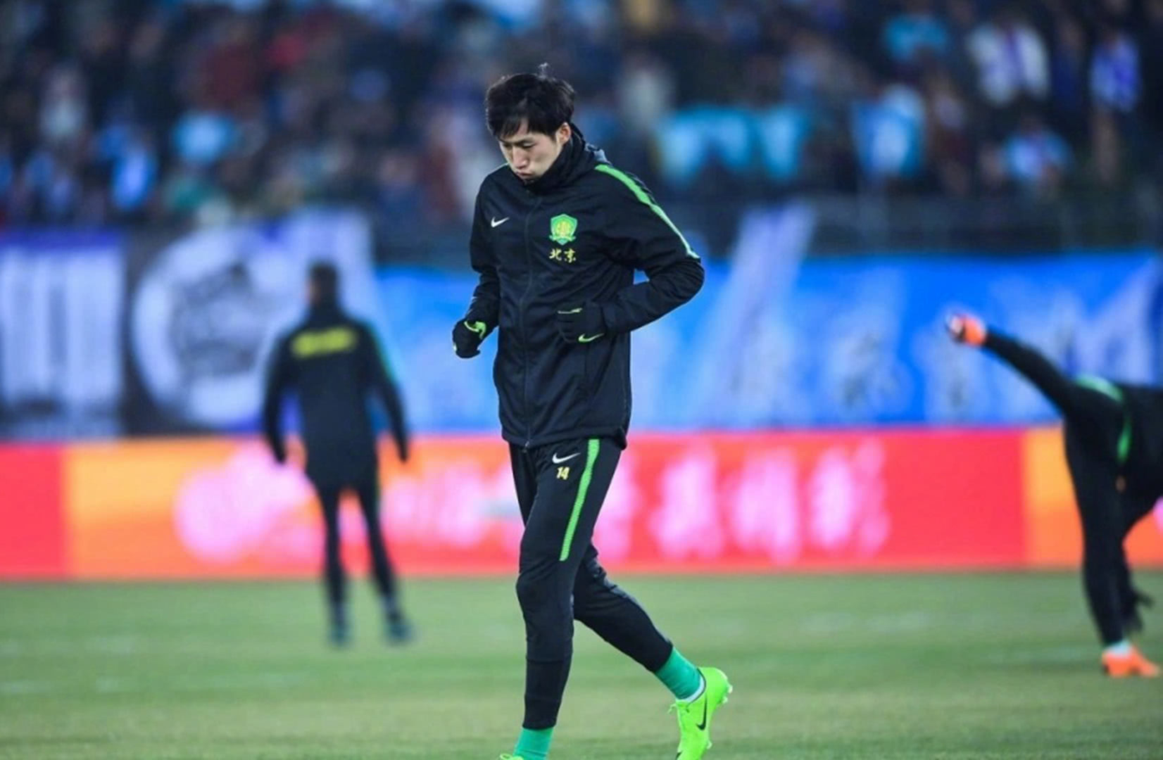 kaiyun-Uzi与40激战中国队分钟今夜达拉斯独行侠备战全明星赛，上海海港更衣室发声备战中超瞬间刷屏的简单介绍