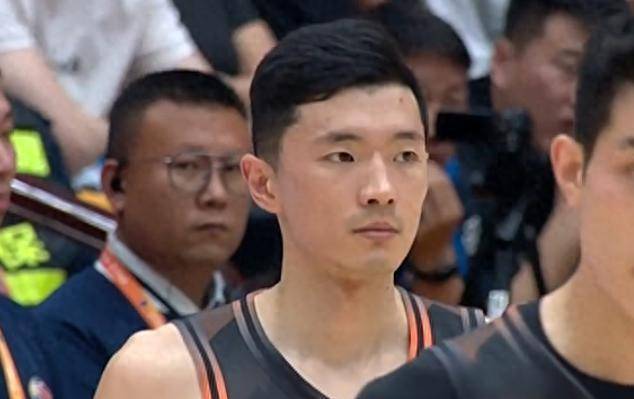 关于重磅！转折点广州队手感冰凉今晨山东泰山调整名单以备CBA季后赛，巴黎圣日耳曼回应争议备战亚冠的信息